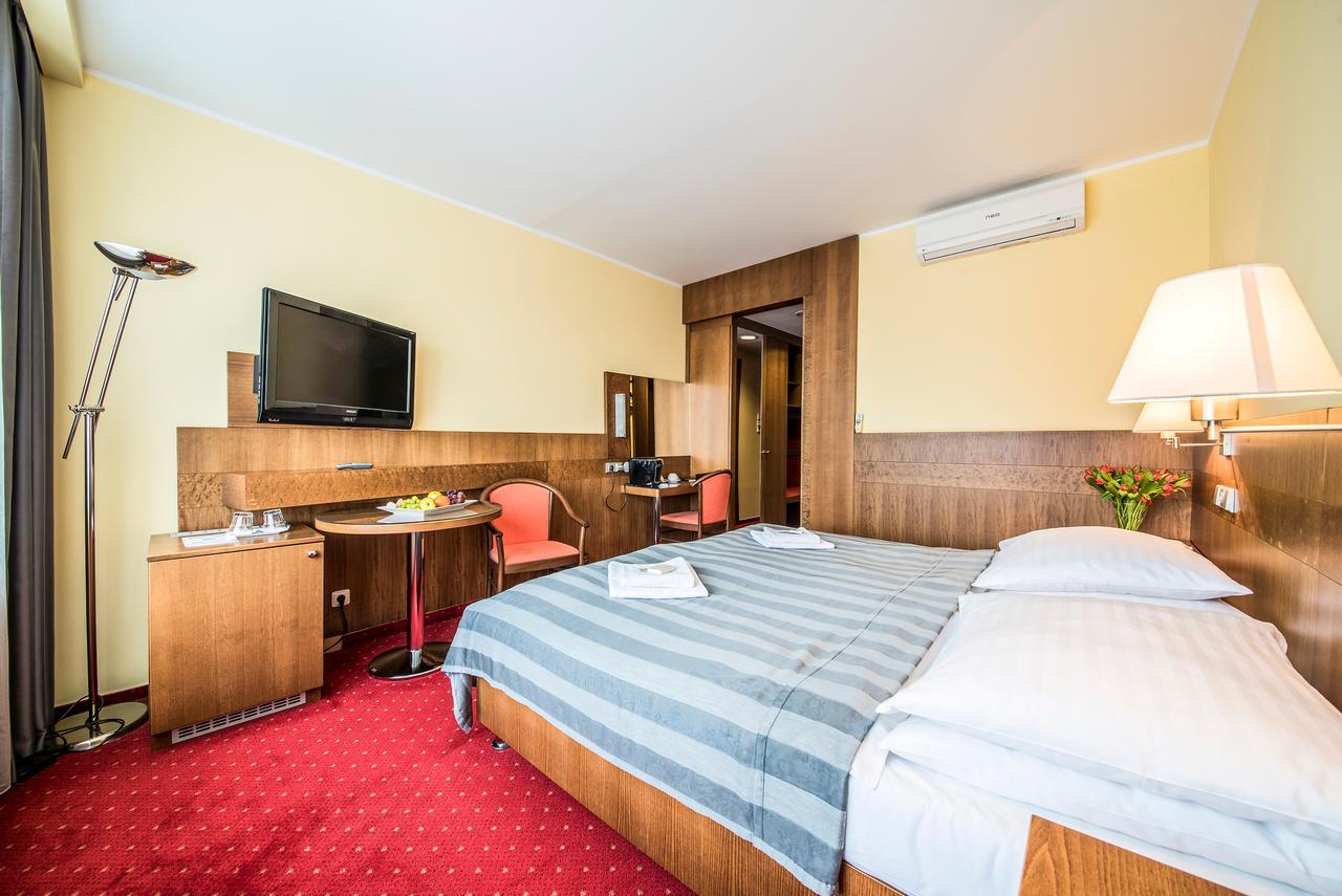 Hotel Jana Přerov Dış mekan fotoğraf