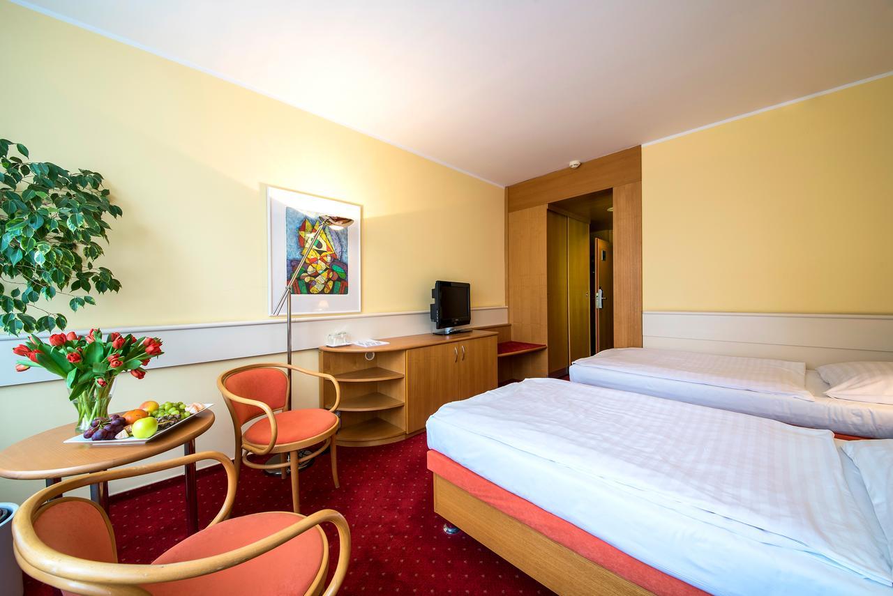 Hotel Jana Přerov Dış mekan fotoğraf