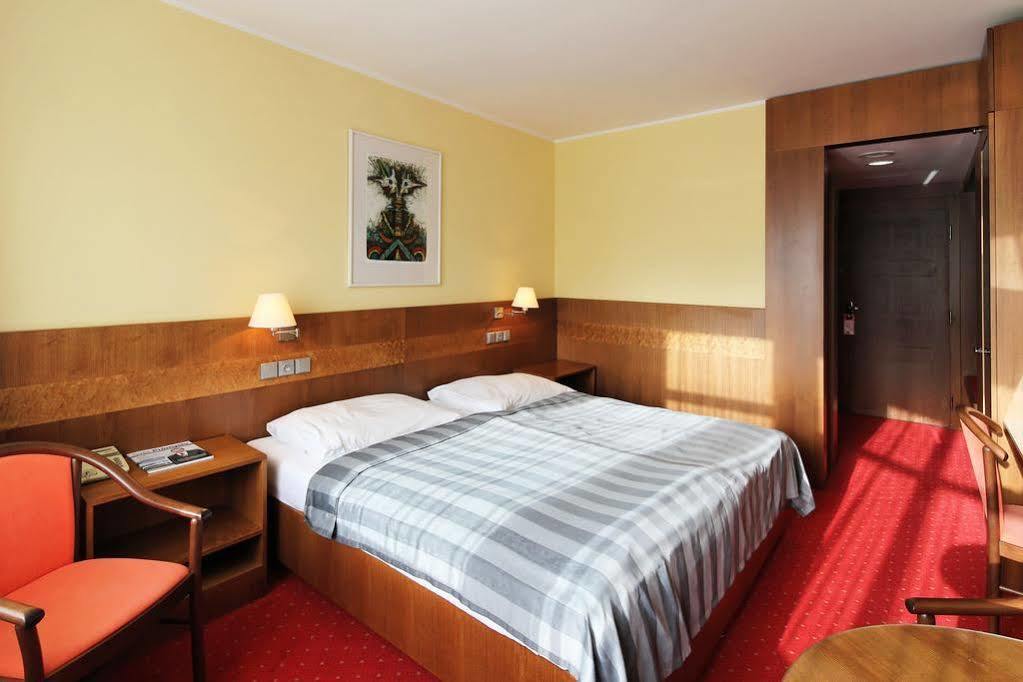 Hotel Jana Přerov Dış mekan fotoğraf