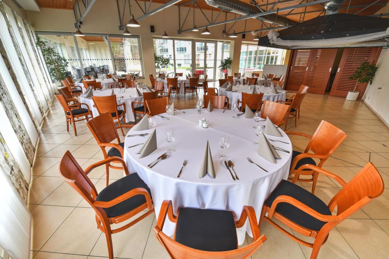 Hotel Jana Přerov Dış mekan fotoğraf